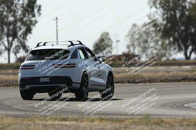 media/May-25-2025-Lotus Club Golden Gate (Sun) [[681474f0a2]]/Novice Group/Turn 3/